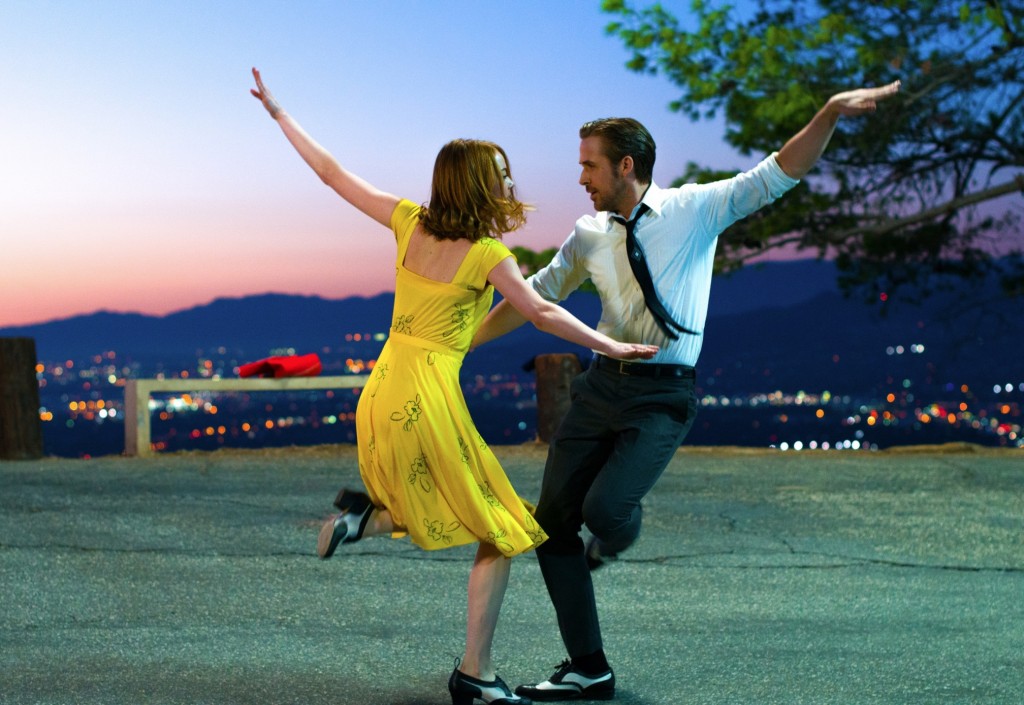אמה סטון וריאן ג'וסלינג רוקדים את החיים האמיתיים בהוליווד